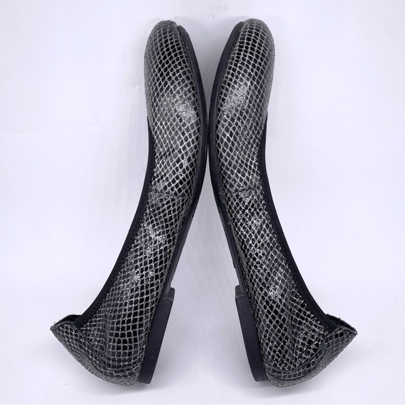 BORN Snakeskin Ballet Flats Black Silver Slip On Round Tie Comfort Shoes Size 8 - Picture 7 of 9
